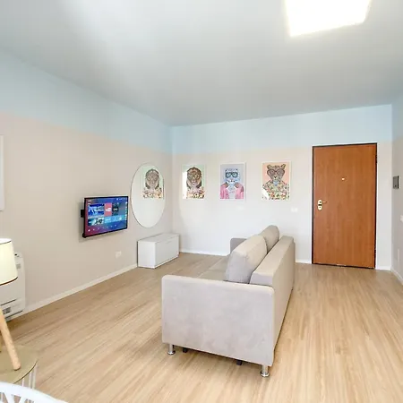 Home By The Sea - Golem Apartment *