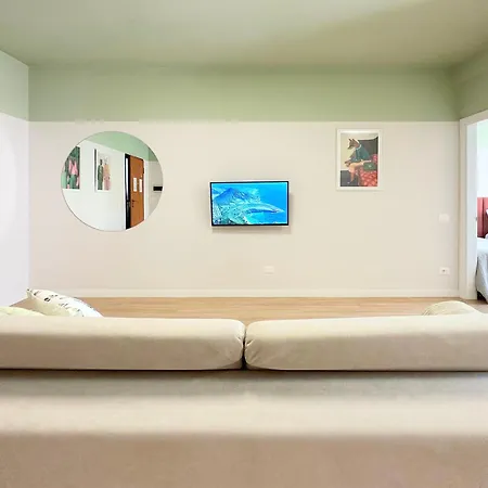 Apartment Home By The Sea - Golem *