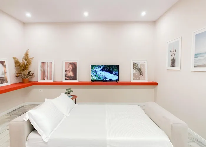 Smart Budget Edition - Cozy * Golem (Tirana)